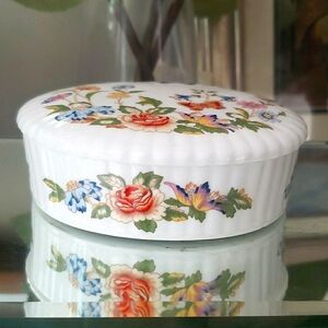 Vintage Aynsley Fine Bone China Cottage Garden Lidded Trinket Box Dish 5"x2"